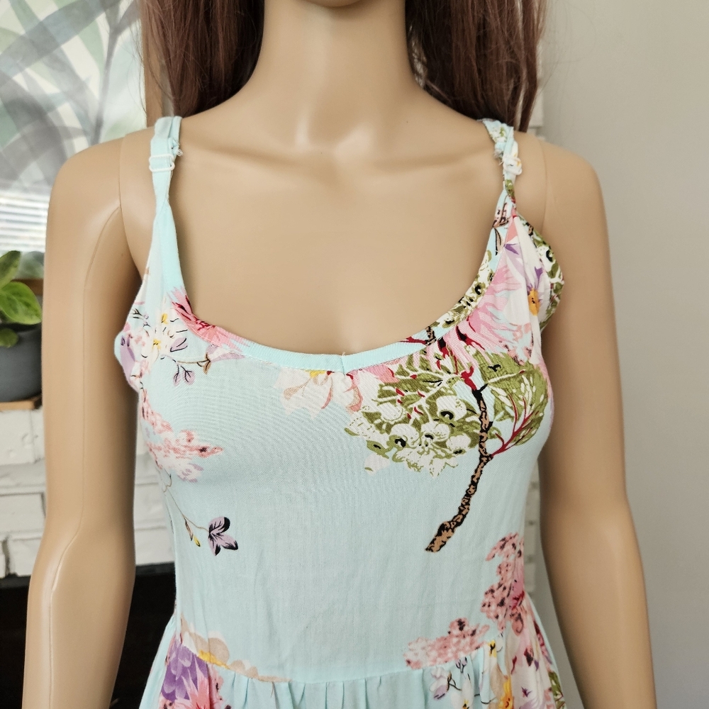 Light Blue Floral Sundress - Sleeveless Scoop Neck - Picture 2 of 12